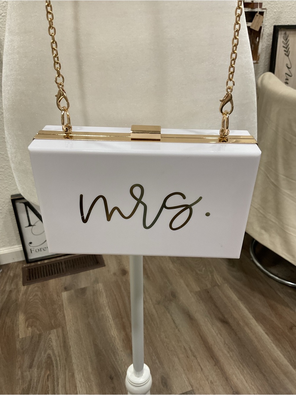 White 'Mrs.' Box Crossbody Bag with Gold Chain